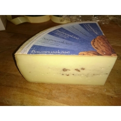 Nusskäse Nuetenwil
